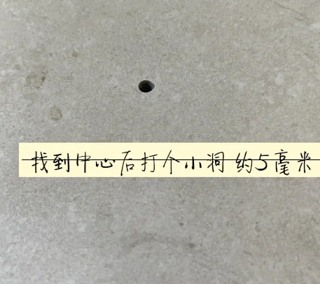 兴城瓷砖空鼓维修公司专业解答在瓷砖铺贴过程中，如果砂料搅拌不均匀，将会带来以下问题